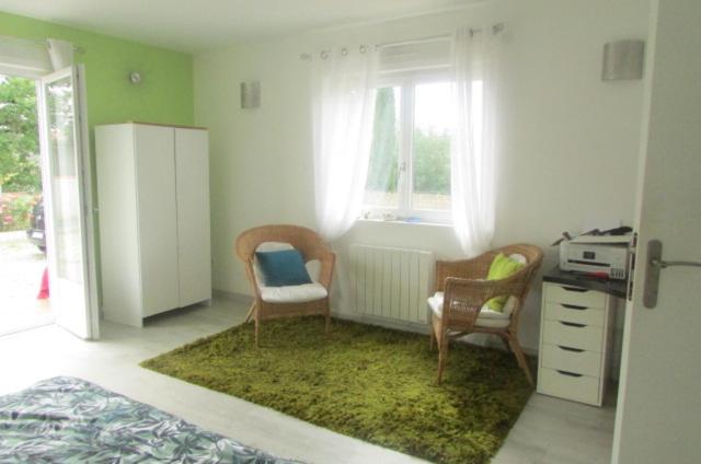 Chambre 20M2 Avec Salle De Bain Privee Dans Maison En Bois 라보르 외부 사진